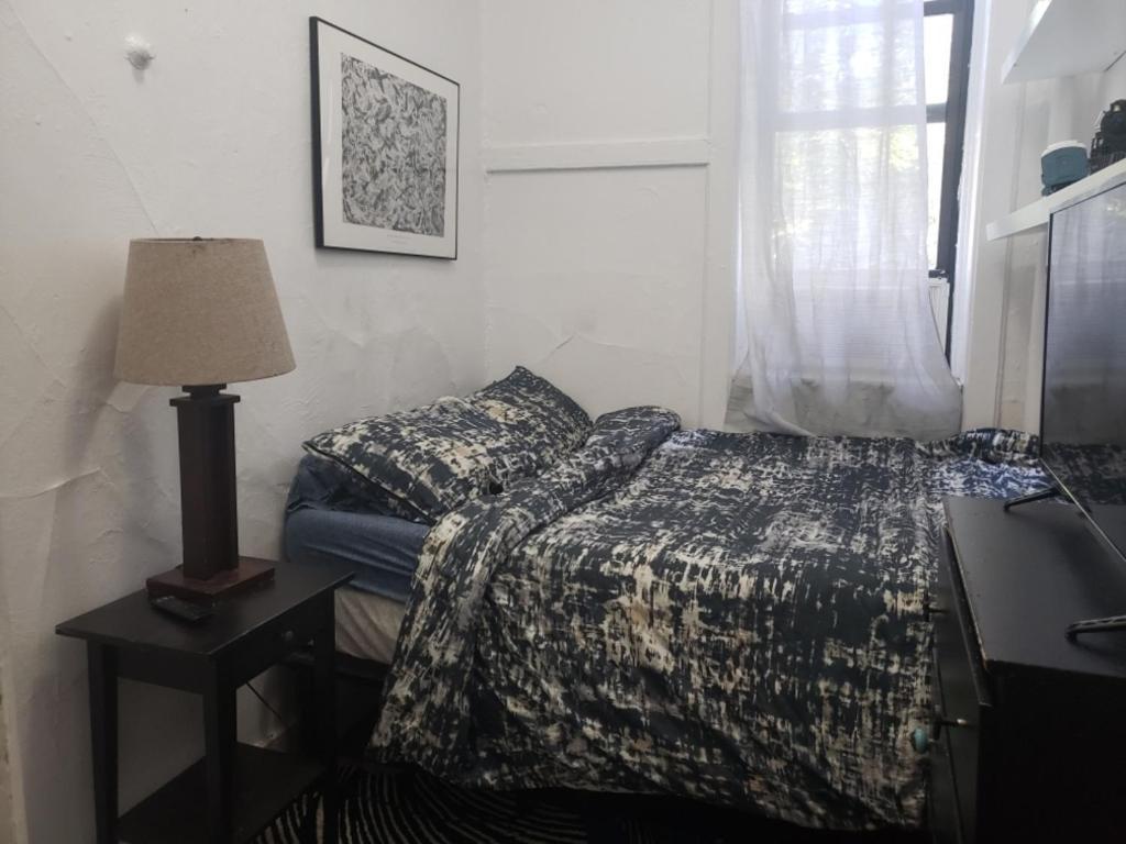 Private Room In East Village Apartment Нью-Йорк Экстерьер фото